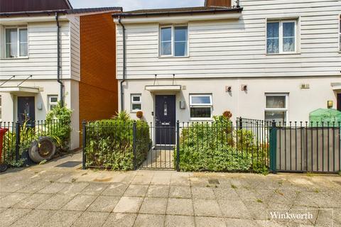 2 bedroom terraced house to rent, St. Agnes Way, Reading, Berkshire, RG2