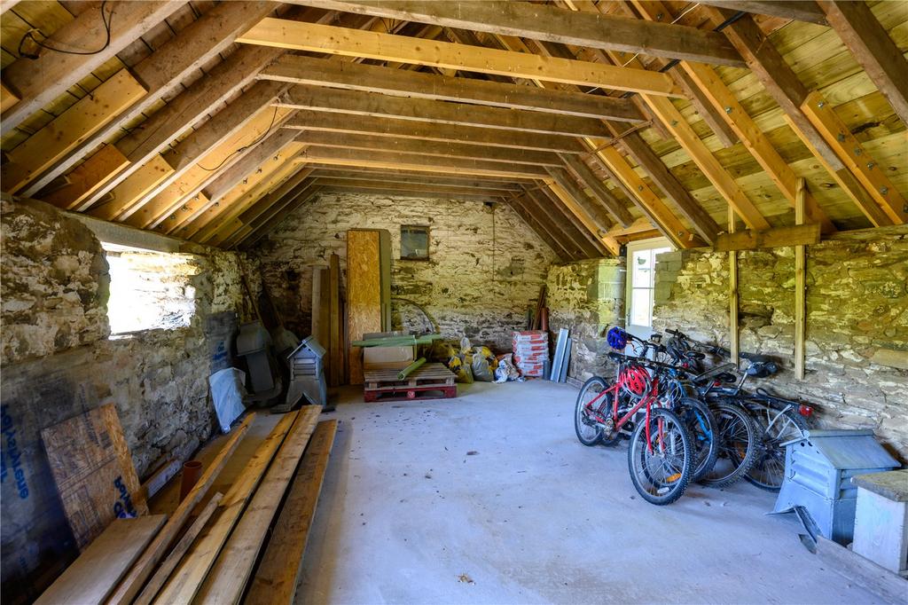 Barn With Pp