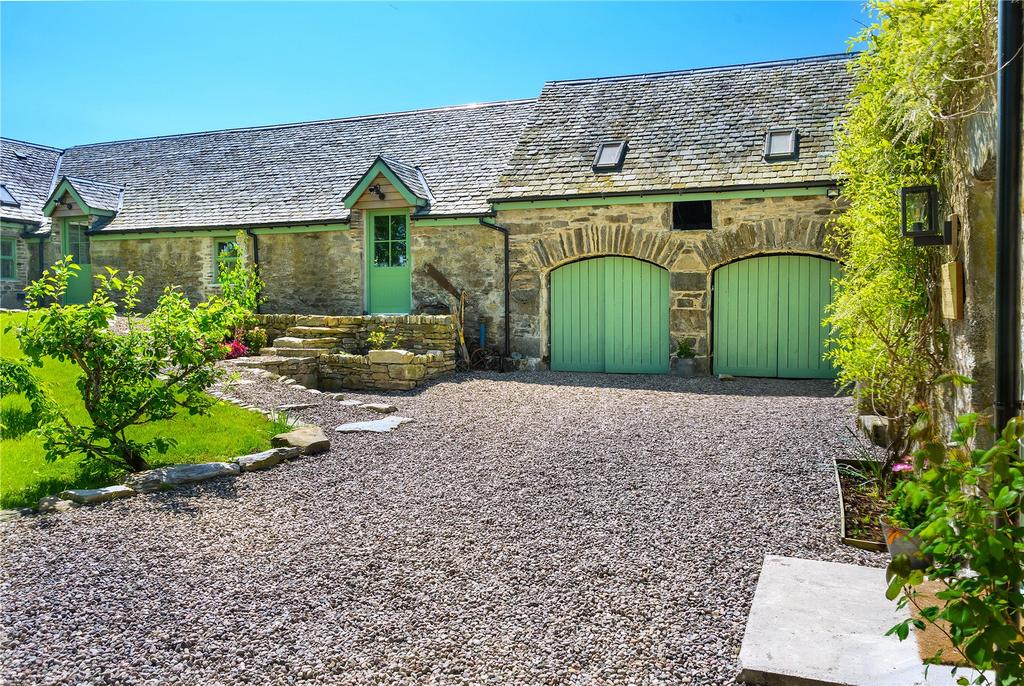 Steading Courtyard