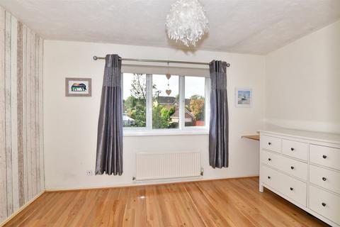 19 Fordwich Drive, Rochester, ME2 3FA