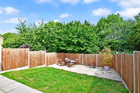 19 Fordwich Drive, Rochester, ME2 3FA