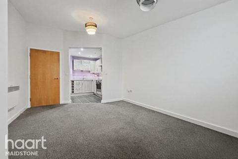 undefined, Kingfisher Meadow, Maidstone