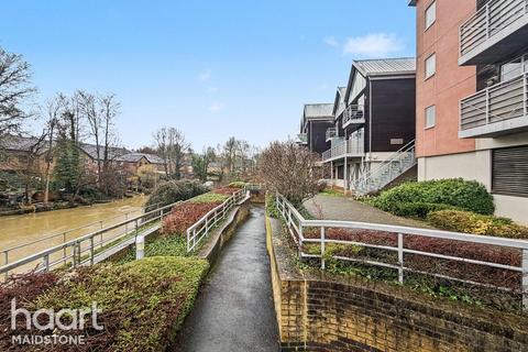 Kingfisher Meadow, Maidstone