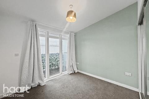 1 bedroom apartment to rent, Kingfisher Meadow, Maidstone