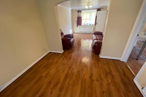 undefined, Whitwell Close, Luton, Bedfordshire