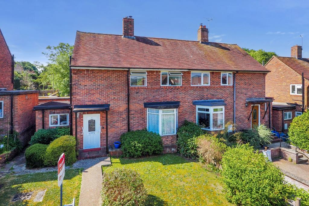 Cranford Road, Petersfield, Hampshire 3 bed semidetached house £375,000