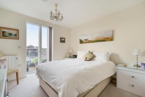 2 bedroom flat for sale, Camberley,  Surrey,  GU15