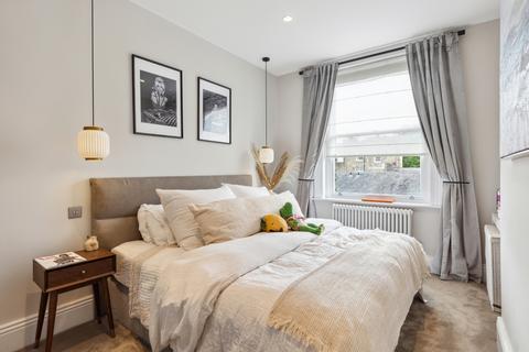 2 bedroom flat to rent, Kensington Court, Kensington