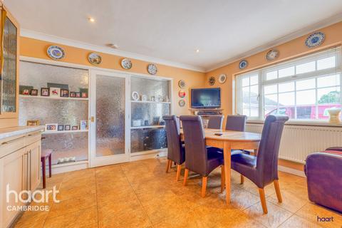 48 The Grip, Linton, Cambridge, CB21 4NR