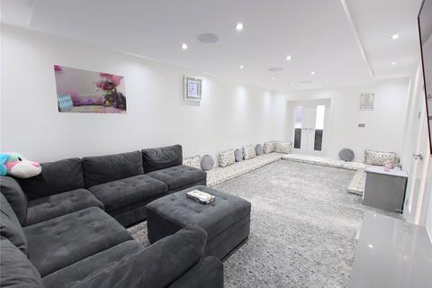 4 bedroom semi-detached house for sale - Northcote Avenue, Southall, Greaater London, UB1