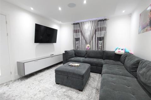 4 bedroom semi-detached house for sale, Northcote Avenue, Southall, Greaater London, UB1