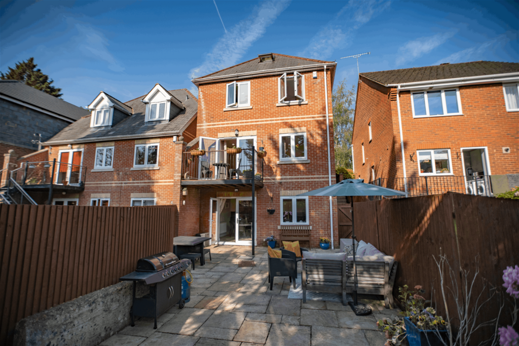 Hursley Road, Chandler's Ford 4 bed townhouse for sale £750,000