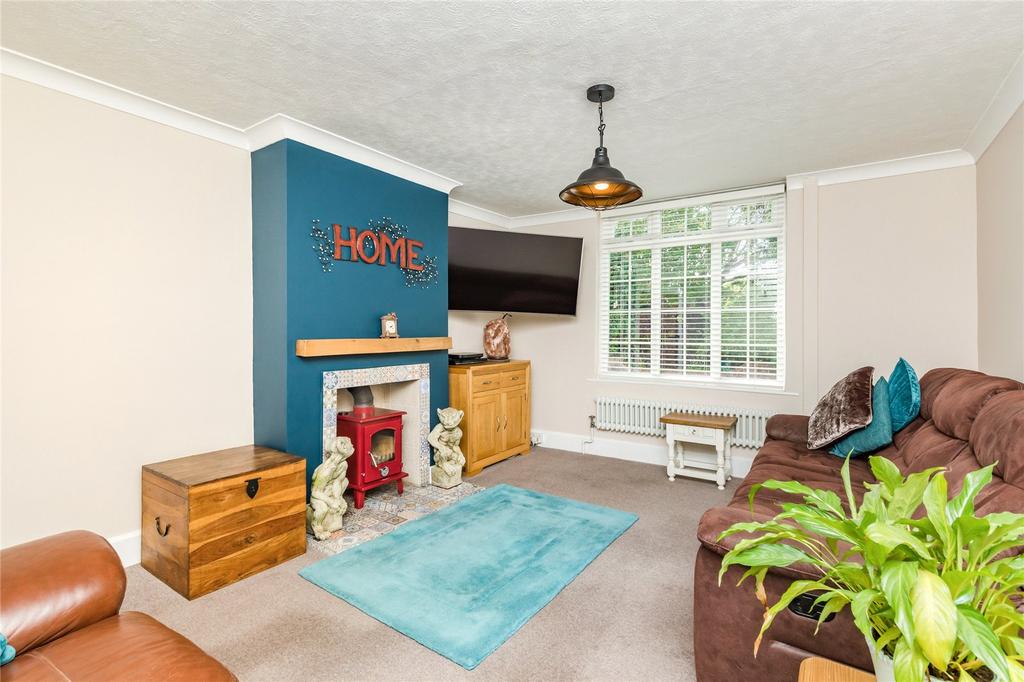 Mill Lane, Rustington, Littlehampton, West Sussex, BN16 4 bed detached