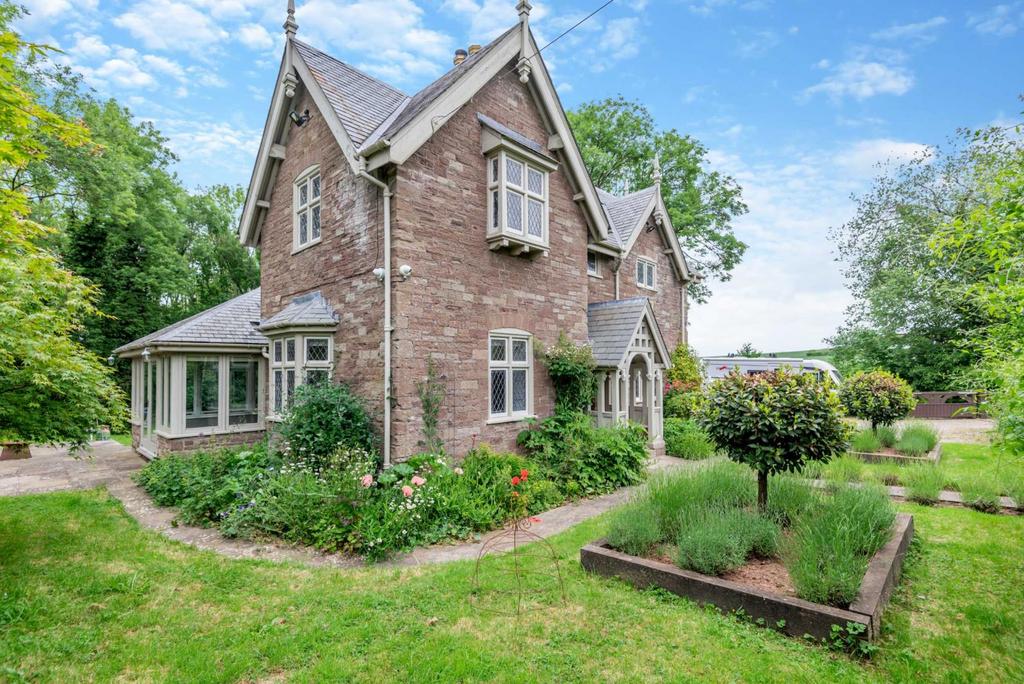 Rockfield, Monmouth 4 bed detached house for sale £725,000
