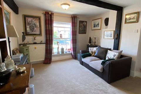 58 Desborough Road, Rothwell, Kettering, NN14 6JG