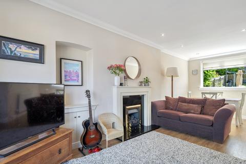 179 Farne Drive, Glasgow, G44 5DN
