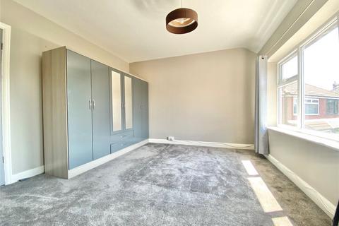 8 Franklyn Close, Denton, Manchester, M34 2HX
