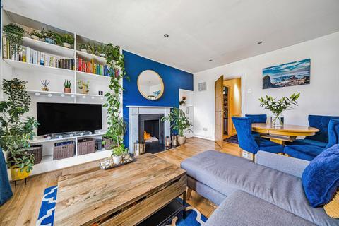 93 Stockwell Gardens, London, SW9 0RZ
