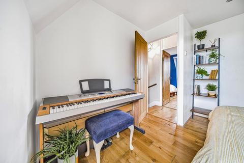 93 Stockwell Gardens, London, SW9 0RZ
