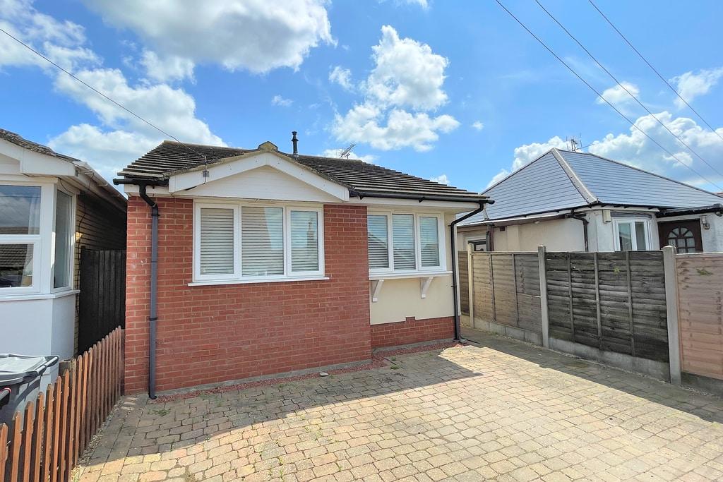 Humber Avenue, Herne Bay 2 bed detached bungalow for sale £300,000