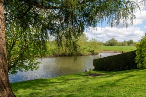 5 bedroom detached house for sale, Beeches Walk, Tiddington, Stratford-upon-Avon, Warwickshire, CV37