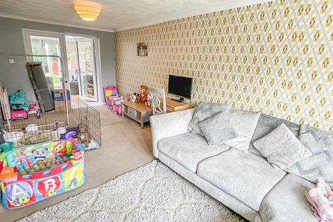 21 Carver Road, Immingham, DN40 1DR