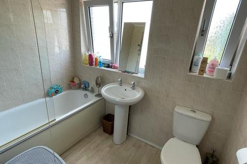 21 Carver Road, Immingham, DN40 1DR