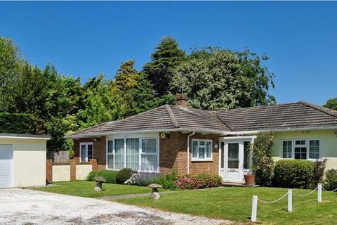 4 bedroom detached bungalow for sale, Hunters Close,  Aldwick Bay Estate, Bognor Regis, West Sussex PO21