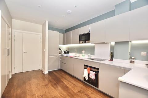 4 bedroom terraced house to rent, Calvert Road, London, SE10