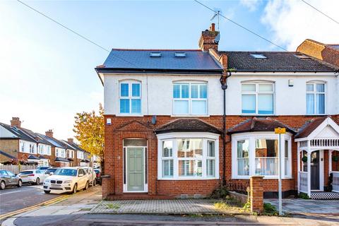 3 bedroom end of terrace house to rent - Garbutt Road, Upminster, Essex, RM14