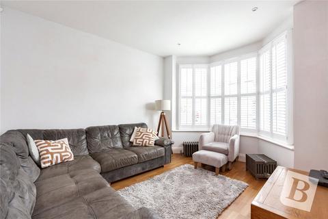 3 bedroom end of terrace house to rent - Garbutt Road, Upminster, Essex, RM14