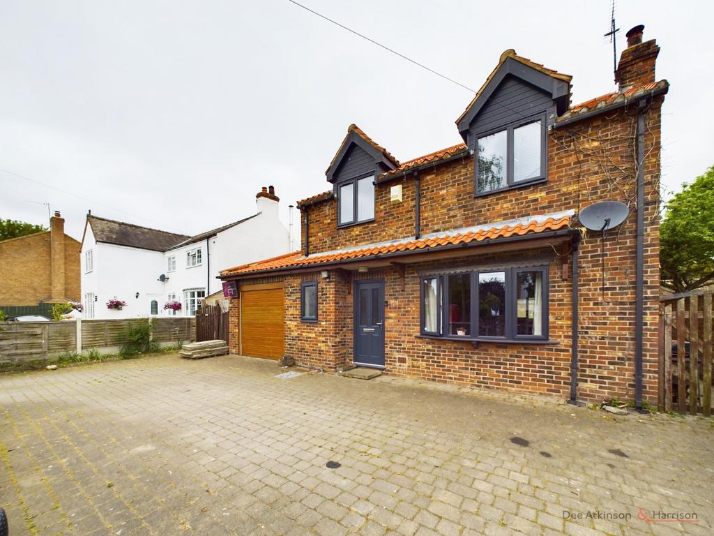 Main Street, Skerne, YO25 9HS 4 bed detached house for sale £350,000