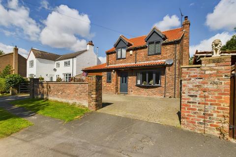 4 bedroom detached house for sale, Main Street, Skerne, YO25 9HS