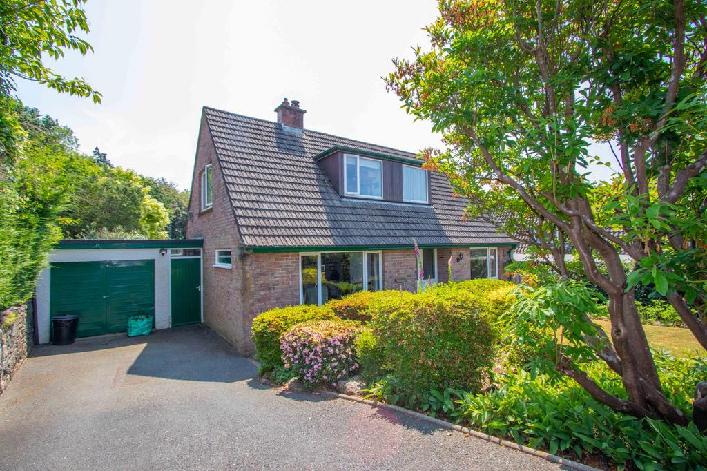 Tavistock, Devon 3 bed bungalow for sale £395,000