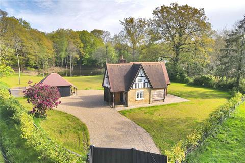 4 bedroom detached house for sale, Fordcombe Road, Fordcombe, Tunbridge Wells, Kent, TN3