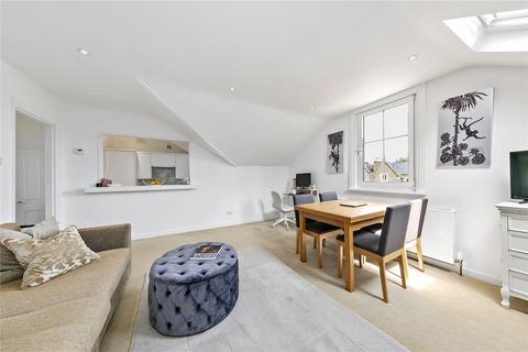 Flat 4, 21 Park Road, Richmond, TW10 6NS