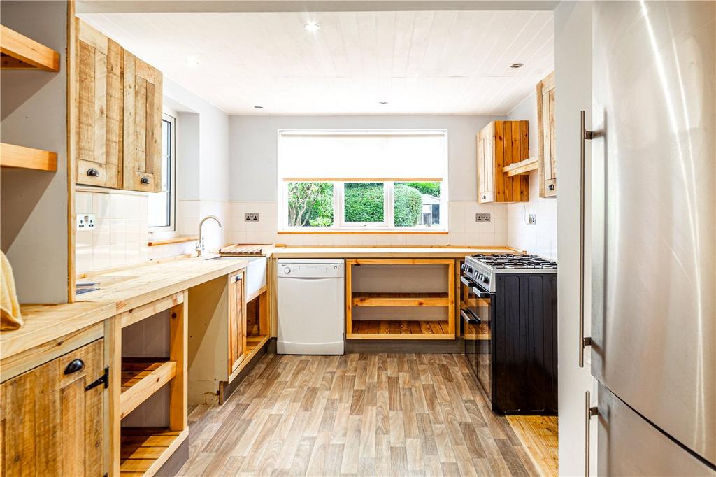 Blakemere Road, Welwyn Garden City... 3 bed semidetached house £700,000