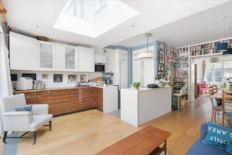 97 Rannoch Road, London, W6 9SX