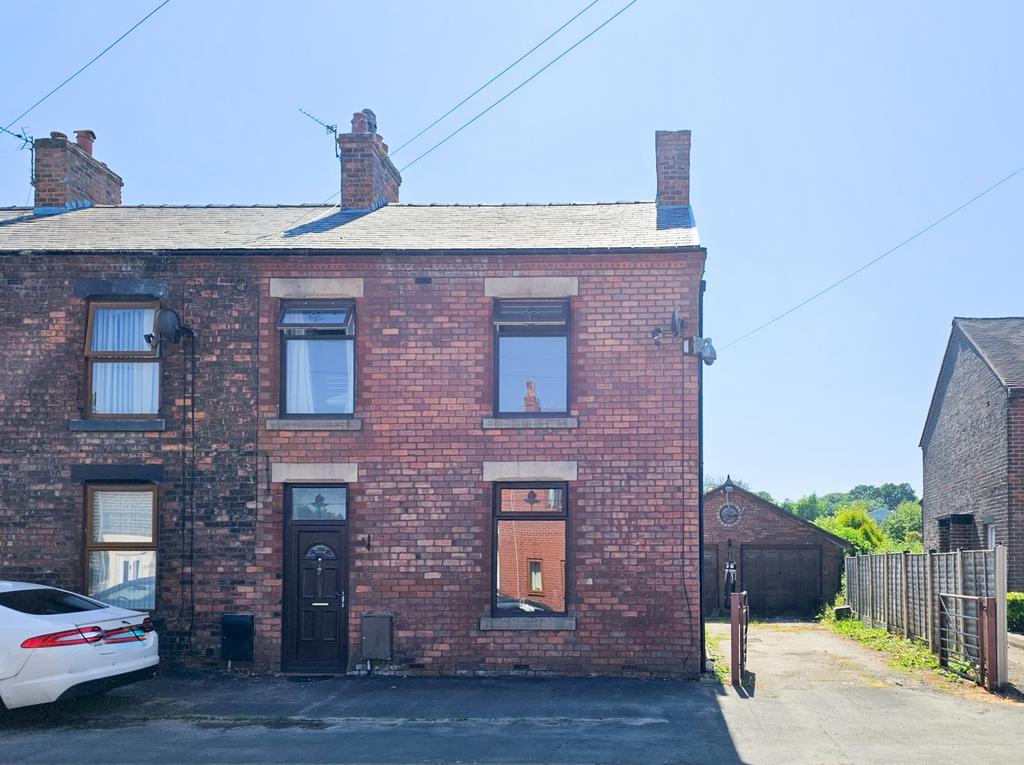 Mossy Lea Road, Wrightington, Wigan... 3 bed end of terrace house £