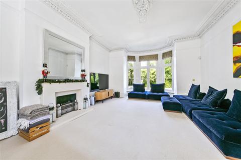 4 bedroom end of terrace house for sale, Teddington Hall, Hampton Road, Teddington, TW11