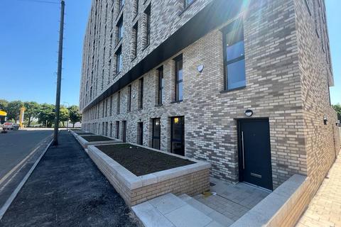 3 bedroom end of terrace house to rent, Regent Plaza, Duncan Street, Salford, M5 3SQ