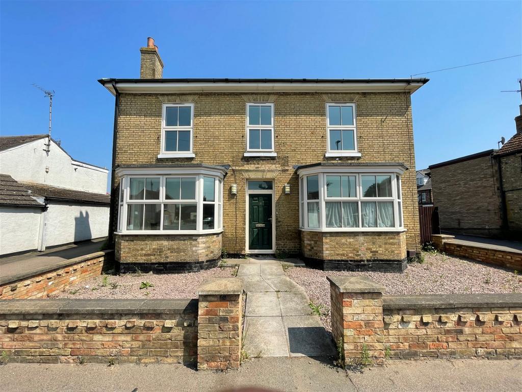 Dartford Road, March, 5 bed link detached house for sale £400,000