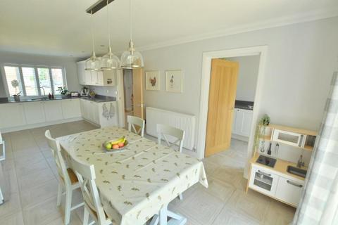 14 Constance Road, Wimborne, BH21 2FS