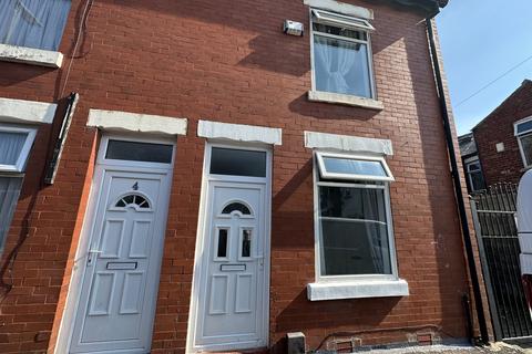 2 bedroom terraced house to rent, Blakey Street, Longsight, Manchester, Greater Manchester, M12