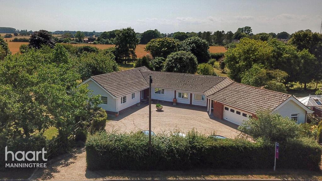 Wix Road, Bradfield, Manningtree, Essex 5 bed detached bungalow for