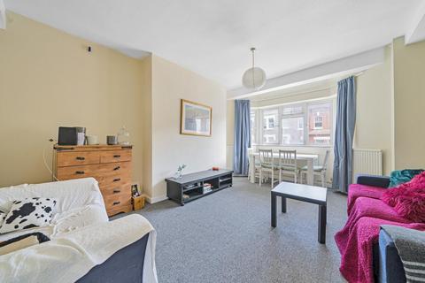 3 bedroom flat for sale, Barons Court Road, Barons Court