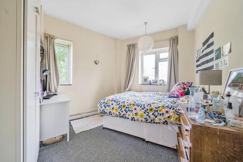 3 bedroom flat for sale, Barons Court Road, Barons Court