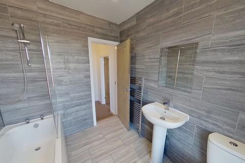 2 bedroom house to rent, Brunswick Road, Pudsey, LEEDS