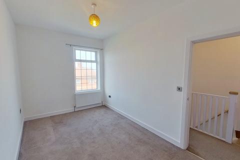2 bedroom house to rent, Brunswick Road, Pudsey, LEEDS