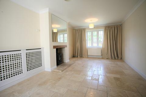 3 bedroom end of terrace house to rent, Blenheim Way, Moreton-in-marsh, Gloucestershire, GL56